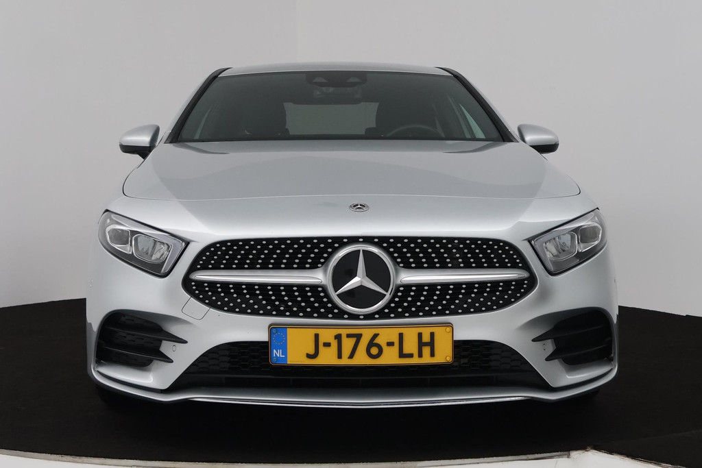 Mercedes-Benz A-Klasse 180 Business Solution AMG (STOELVERWARMING, SFEERVERLICHTING, ACHTERUITRIJCAMERA, CRUISE CONTROL, NAVI) 48596198-19.jpg | Autocentrum Brabant Breda