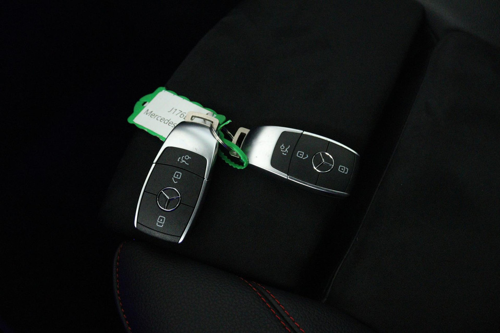 Mercedes-Benz A-Klasse 180 Business Solution AMG (STOELVERWARMING, SFEERVERLICHTING, ACHTERUITRIJCAMERA, CRUISE CONTROL, NAVI) 48596198-21.jpg | Autocentrum Brabant Breda