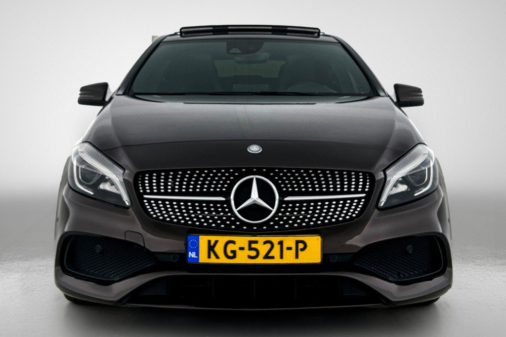 Mercedes-Benz A-Klasse 180 AMG Sport Automaat (PANORAMADAK, NAVIGATIE, PARKEERSENSOREN, SPORTSTOELEN) 48617727-15.jpg | Autocentrum Brabant Breda