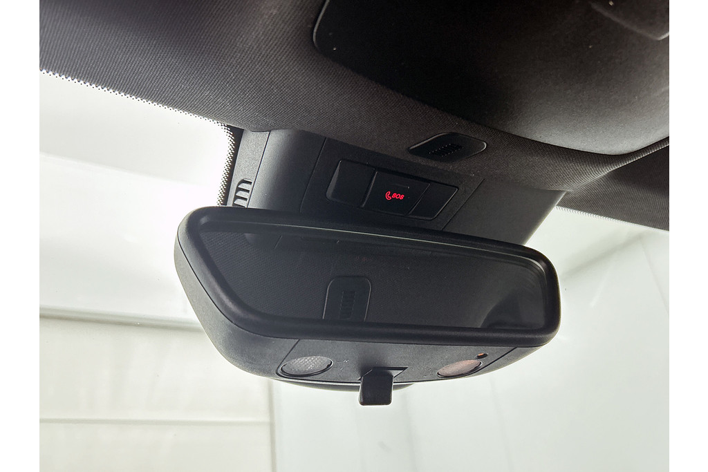 Mercedes-Benz A-Klasse 180 AMG Sport Automaat (PANORAMADAK, NAVIGATIE, PARKEERSENSOREN, SPORTSTOELEN) 48617727-16.jpg | Autocentrum Brabant Breda