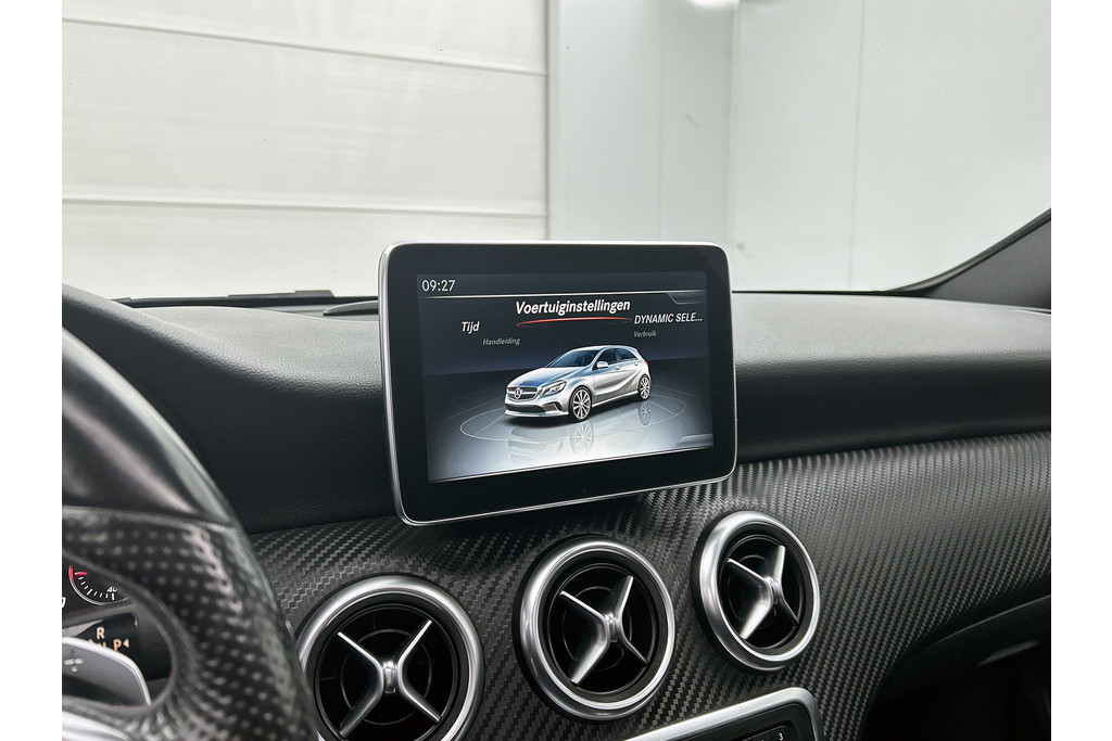 Mercedes-Benz A-Klasse 180 AMG Sport Automaat (PANORAMADAK, NAVIGATIE, PARKEERSENSOREN, SPORTSTOELEN) 48617727-19.jpg | Autocentrum Brabant Breda