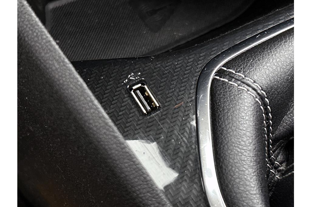 Ford Fiesta 1.0 EcoBoost ST-Line (NAVIGATIE, CARPLAY, LED, STUURBEDIENING, CLIMA, 1e EIGENAAR, GOED ONDERHOUDEN) 48618634-10.jpg | Autocentrum Brabant Breda