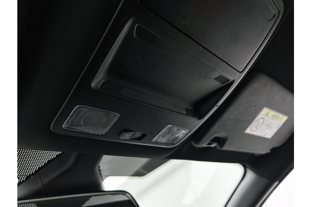 Ford Fiesta 1.0 EcoBoost ST-Line (NAVIGATIE, CARPLAY, LED, STUURBEDIENING, CLIMA, 1e EIGENAAR, GOED ONDERHOUDEN) 48618634-4.jpg | Autocentrum Brabant Breda