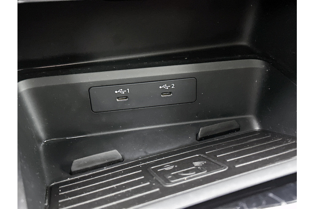 Audi A3 Limousine 30 TFSI Business edition (PANORAMADAK, ELEKT. WEGKLAPBARE TREKHAAK, SPORTSTOELEN, 1e EIGENAAR) 48622390-21.jpg | Autocentrum Brabant Breda