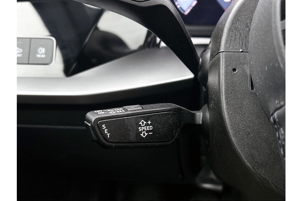 Audi A3 Limousine 30 TFSI Business edition (PANORAMADAK, ELEKT. WEGKLAPBARE TREKHAAK, SPORTSTOELEN, 1e EIGENAAR) 48622390-8.jpg | Autocentrum Brabant Breda