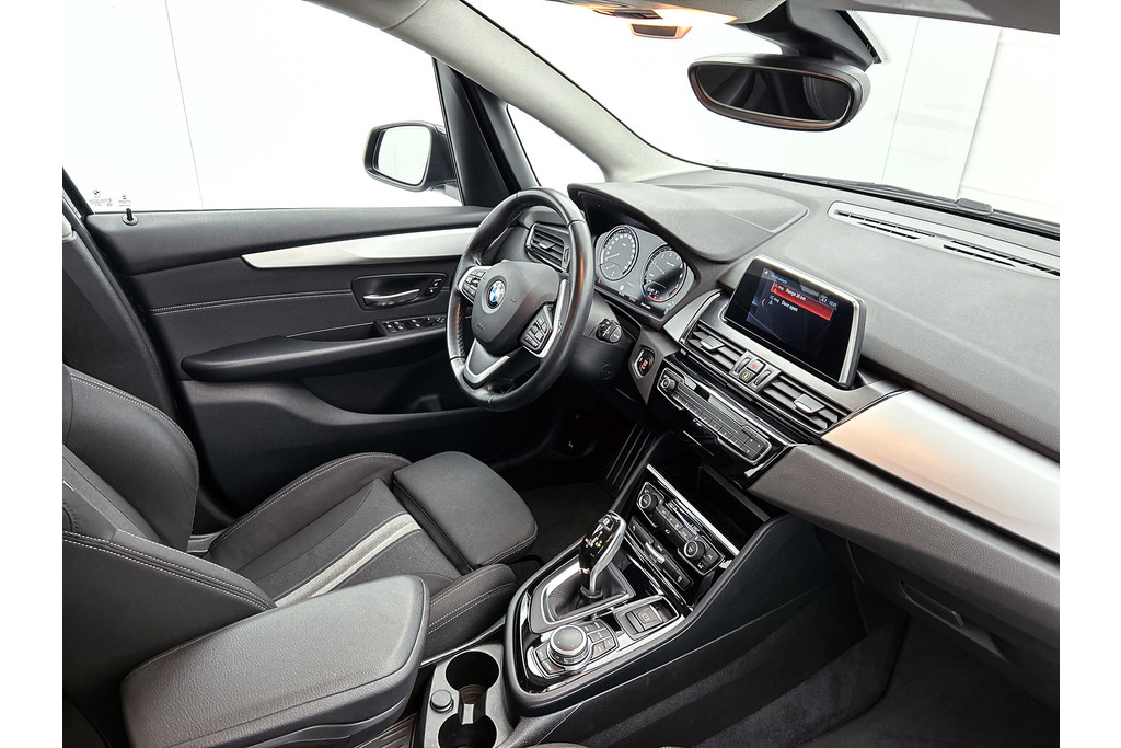 BMW 2 Serie Active Tourer 218i Executive Launch Edition(NL-auto, Dealer OnderH, Camera, Navi, Parkeersensoren, Sportstoelen, Etc) 48674611-22.jpg | Autocentrum Brabant Breda