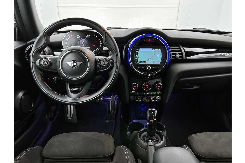 MINI Mini 1.5 Cooper JCW Chili Serious Business(NL-auto, Kuipstoelen, StoelV, Navi, Climate Con, Parkeersensoren, Etc) 48675227-1.jpg | Autocentrum Brabant Breda