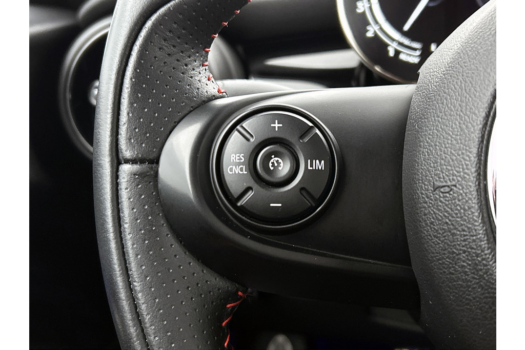 MINI Mini 1.5 Cooper JCW Chili Serious Business(NL-auto, Kuipstoelen, StoelV, Navi, Climate Con, Parkeersensoren, Etc) 48675227-18.jpg | Autocentrum Brabant Breda