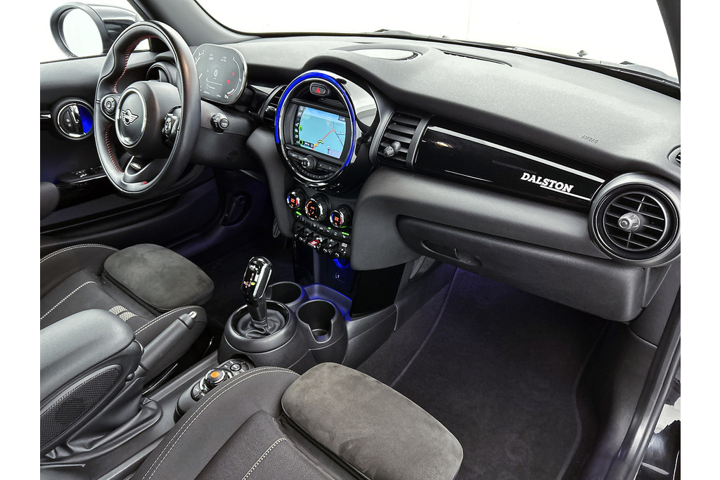 MINI Mini 1.5 Cooper JCW Chili Serious Business(NL-auto, Kuipstoelen, StoelV, Navi, Climate Con, Parkeersensoren, Etc) 48675227-23.jpg | Autocentrum Brabant Breda