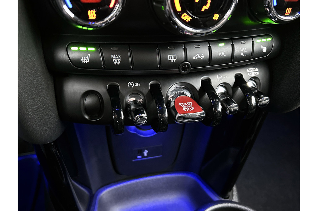 MINI Mini 1.5 Cooper JCW Chili Serious Business(NL-auto, Kuipstoelen, StoelV, Navi, Climate Con, Parkeersensoren, Etc) 48675227-29.jpg | Autocentrum Brabant Breda