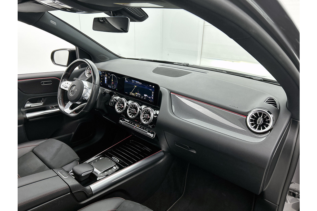 Mercedes-Benz B-Klasse 180 Business Solution AMG | SFEER | PANO | NL-AUTO | STOELVERW | CARPLAY | ACHTERCAM |ETC 48685163-24.jpg | Autocentrum Brabant Breda