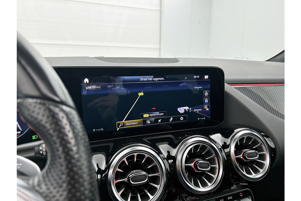 Mercedes-Benz B-Klasse 180 Business Solution AMG | SFEER | PANO | NL-AUTO | STOELVERW | CARPLAY | ACHTERCAM |ETC 48685163-30.jpg | Autocentrum Brabant Breda