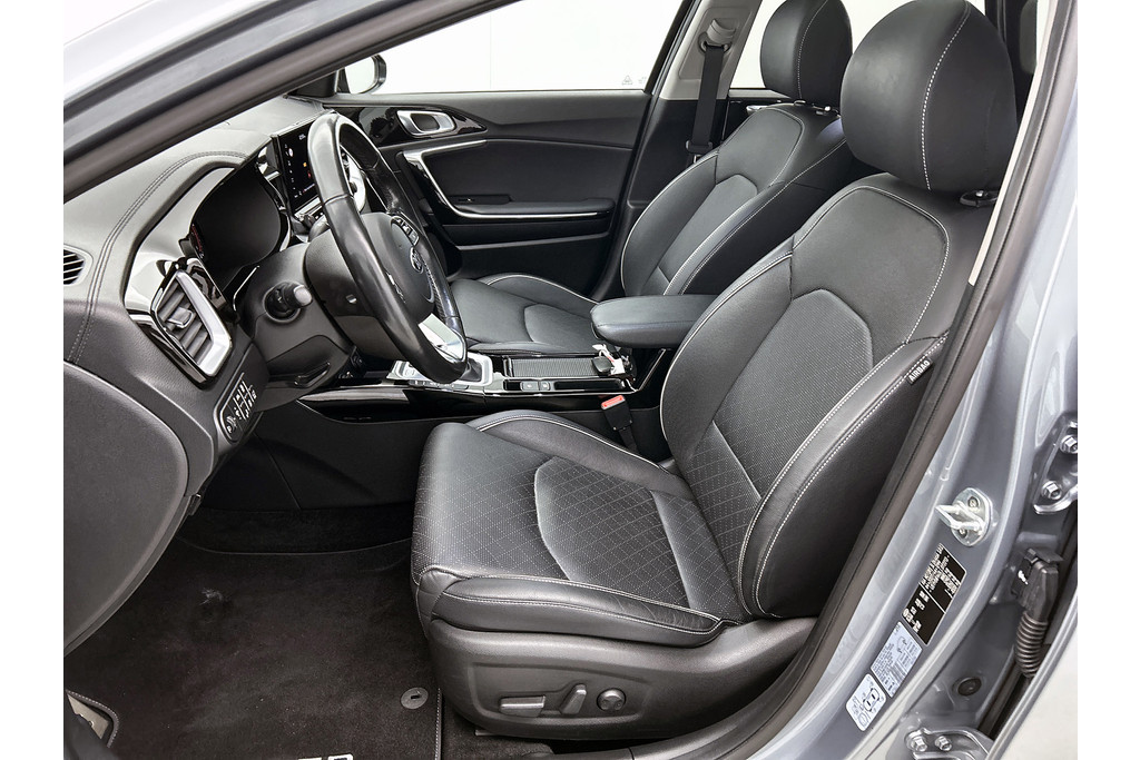 Kia Ceed Sportswagon 1.4 T-GDi ExecutiveLine | PANO | STOEL VERW +KOEL | STUURVERW | MEM SEATS | ADD CRUISE | ACHTERCAM | JBL | 48690985-43.jpg | Autocentrum Brabant Breda