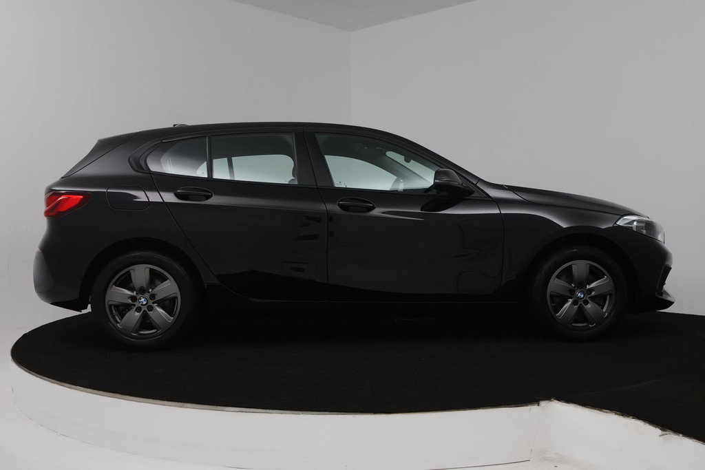 BMW 1-serie 118i Executive Edition (PARKEERSENSOREN, DIGITALE COCKPIT, NAVIGATIE, CRUISE CONTROL, DEALER ONDERHOUDEN) 48691422-14.jpg | Autocentrum Brabant Breda