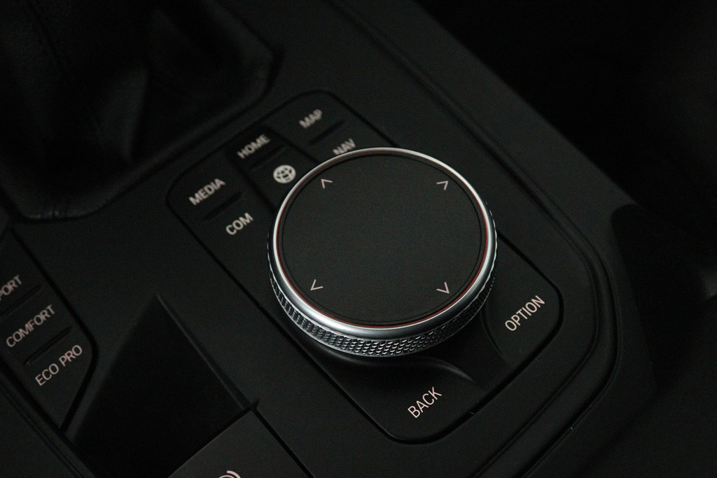 BMW 1-serie 118i Executive Edition (PARKEERSENSOREN, DIGITALE COCKPIT, NAVIGATIE, CRUISE CONTROL, DEALER ONDERHOUDEN) 48691422-19.jpg | Autocentrum Brabant Breda