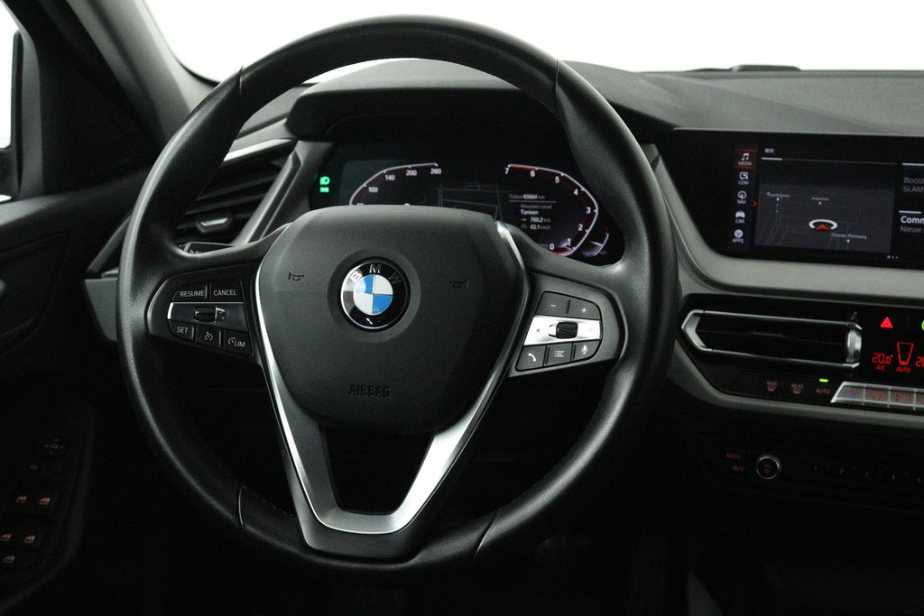 BMW 1-serie 118i Executive Edition (PARKEERSENSOREN, DIGITALE COCKPIT, NAVIGATIE, CRUISE CONTROL, DEALER ONDERHOUDEN) 48691422-3.jpg | Autocentrum Brabant Breda
