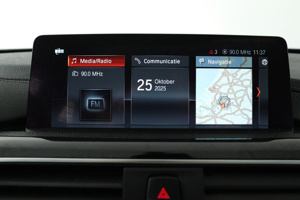 BMW 3 Serie 318i Luxury Edition (PANORAMADAK, DIGITALE COCKPIT, STOELVERWARMING, NAVIGATIE, LEER) 48691632-8.jpg | Autocentrum Brabant Breda