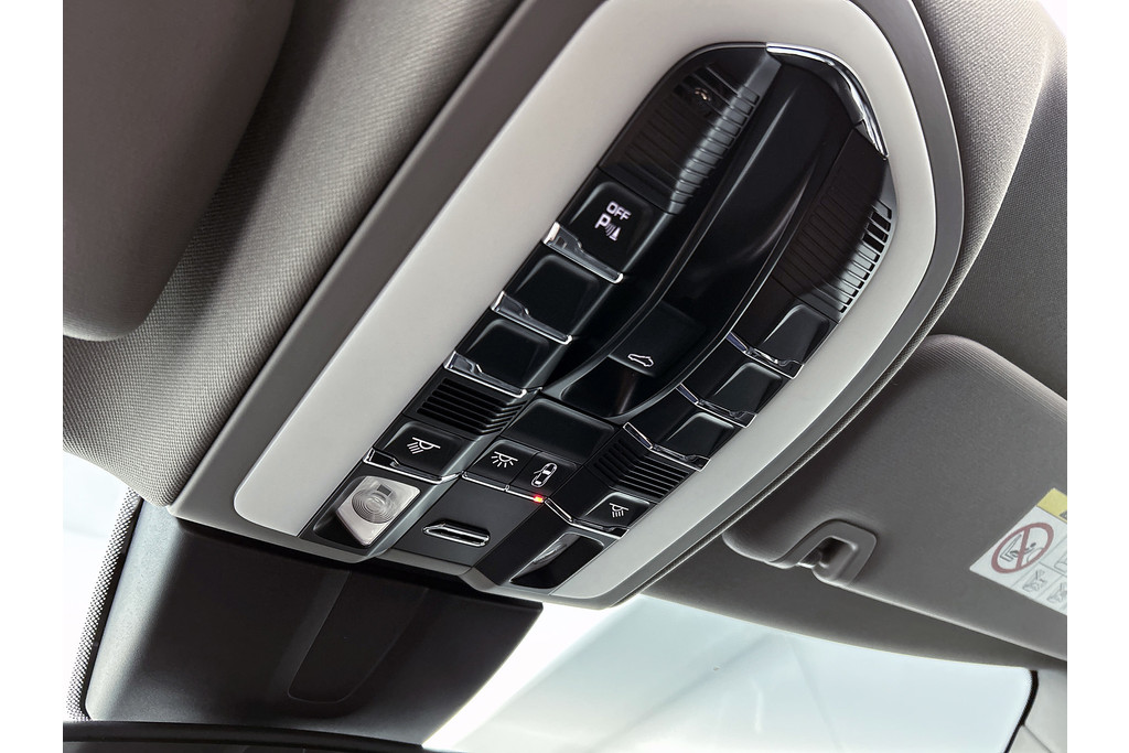 Porsche Panamera 3.0 4S (Goed OnderH, Panorama, Sportuitlaat, Navi, StoelV, Adaptieve Cruise, Etc) 48698966-23.jpg | Autocentrum Brabant Breda