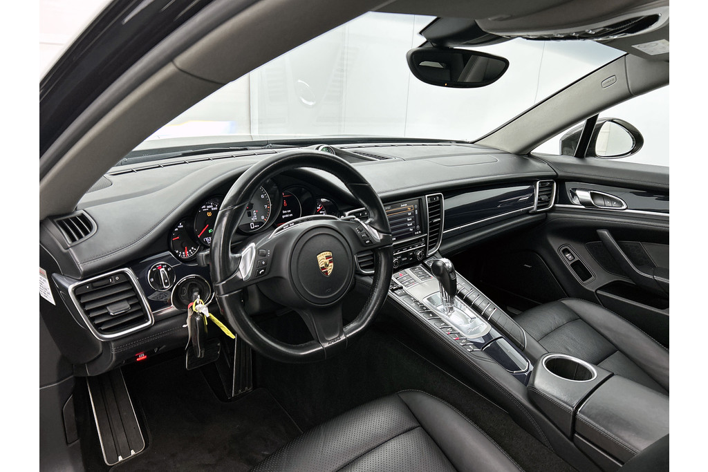 Porsche Panamera 3.0 4S (Goed OnderH, Panorama, Sportuitlaat, Navi, StoelV, Adaptieve Cruise, Etc) 48698966-28.jpg | Autocentrum Brabant Breda