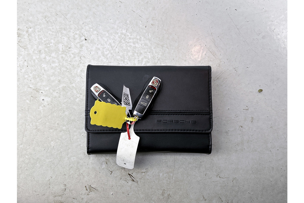 Porsche Panamera 3.0 4S (Goed OnderH, Panorama, Sportuitlaat, Navi, StoelV, Adaptieve Cruise, Etc) 48698966-31.jpg | Autocentrum Brabant Breda