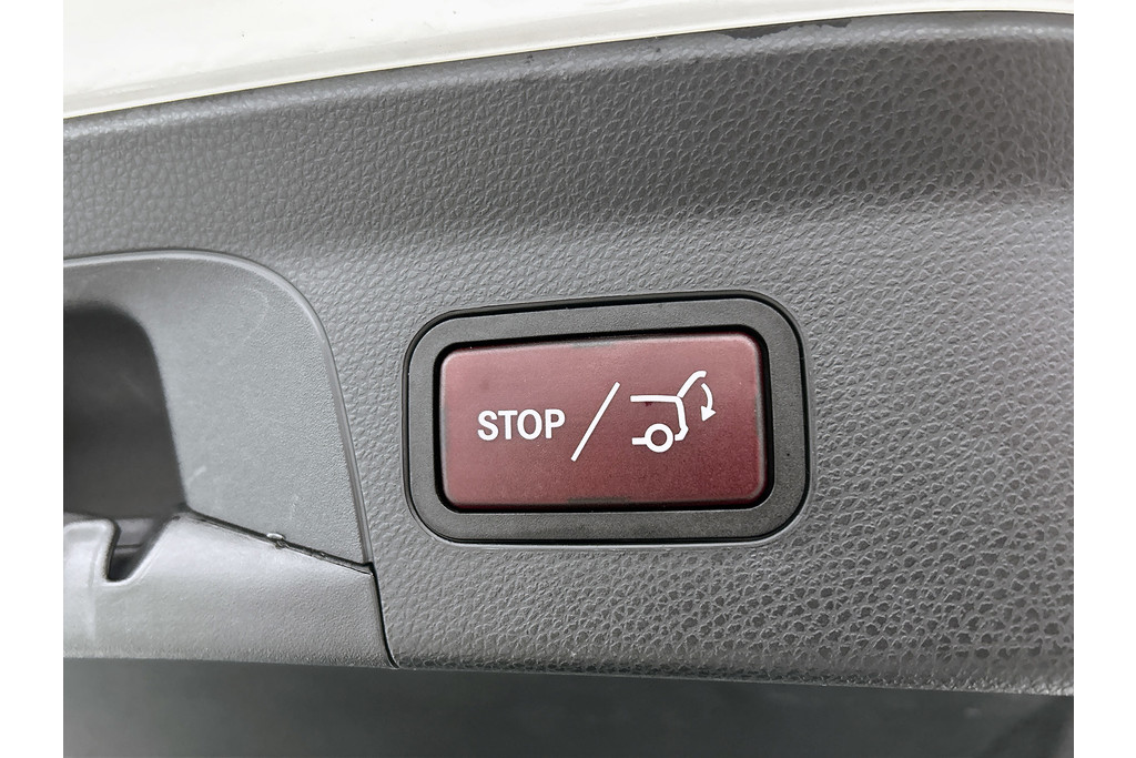 Mercedes-Benz GLC Coupé 250 AMG 4Matic Ambition(NL-auto, Navi, Panorama, Carplay, Camera, PDC V+A, Cruise Con, Etc) 48699217-21.jpg | Autocentrum Brabant Breda