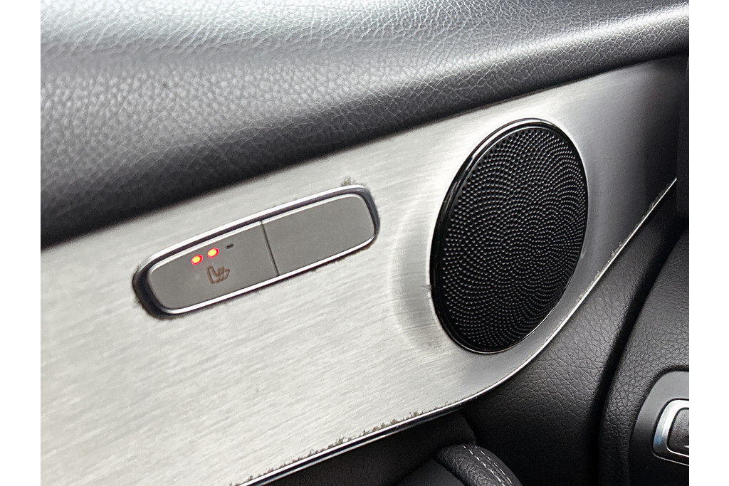 Mercedes-Benz GLC Coupé 250 AMG 4Matic Ambition(NL-auto, Navi, Panorama, Carplay, Camera, PDC V+A, Cruise Con, Etc) 48699217-24.jpg | Autocentrum Brabant Breda