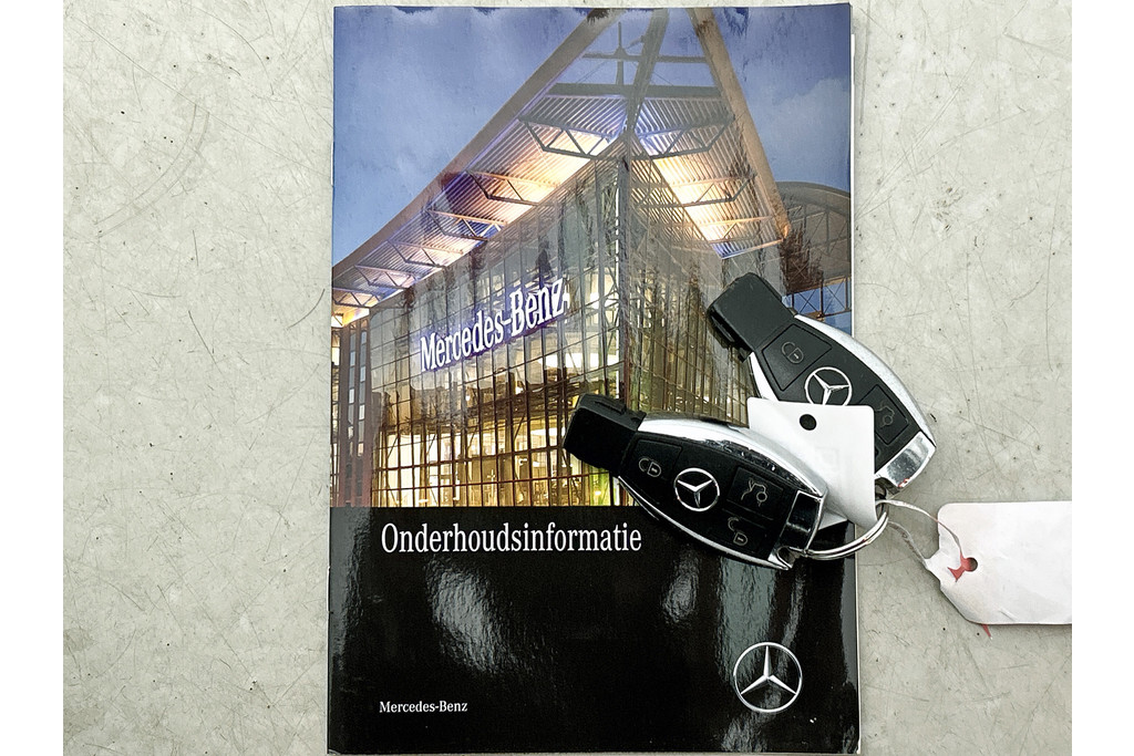 Mercedes-Benz GLC Coupé 250 AMG 4Matic Ambition(NL-auto, Navi, Panorama, Carplay, Camera, PDC V+A, Cruise Con, Etc) 48699217-38.jpg | Autocentrum Brabant Breda