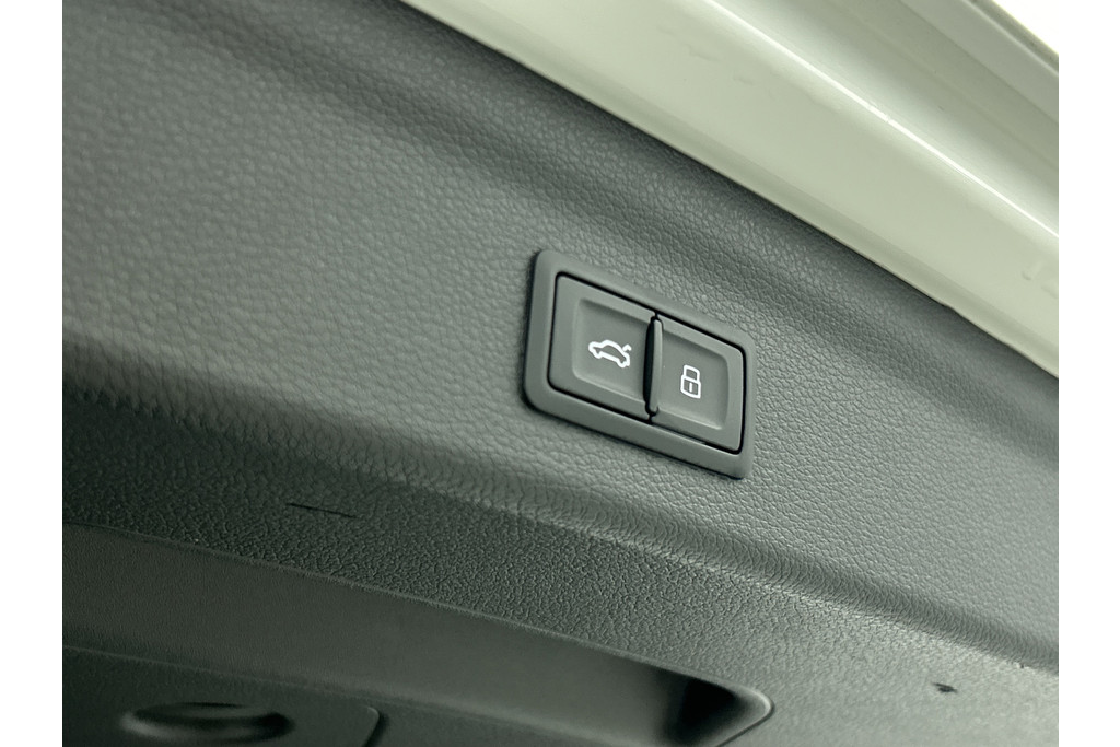 Audi Q3 40 TFSI quattro Advanced Pro S-Line (Dealer OnderH, Navi, StoelV, Parkeersensoren, Climate Con, Cruise Con, Etc) 48699367-22.jpg | Autocentrum Brabant Breda