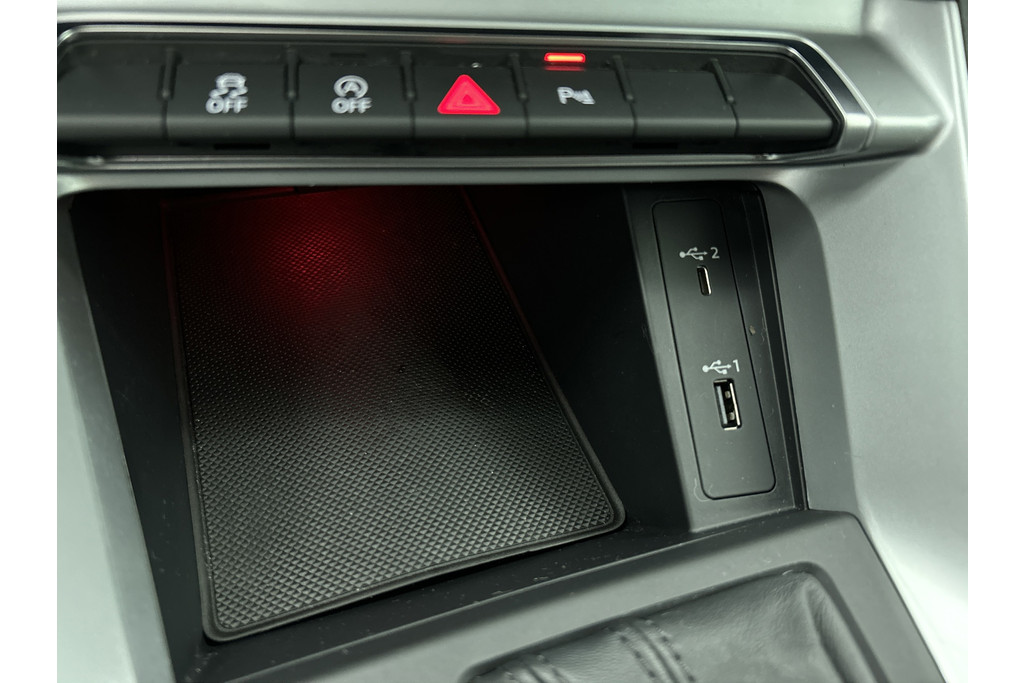 Audi Q3 40 TFSI quattro Advanced Pro S-Line (Dealer OnderH, Navi, StoelV, Parkeersensoren, Climate Con, Cruise Con, Etc) 48699367-27.jpg | Autocentrum Brabant Breda