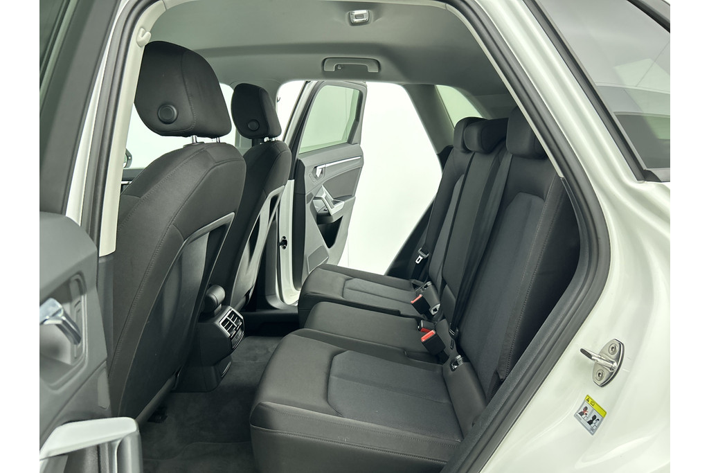 Audi Q3 40 TFSI quattro Advanced Pro S-Line (Dealer OnderH, Navi, StoelV, Parkeersensoren, Climate Con, Cruise Con, Etc) 48699367-29.jpg | Autocentrum Brabant Breda