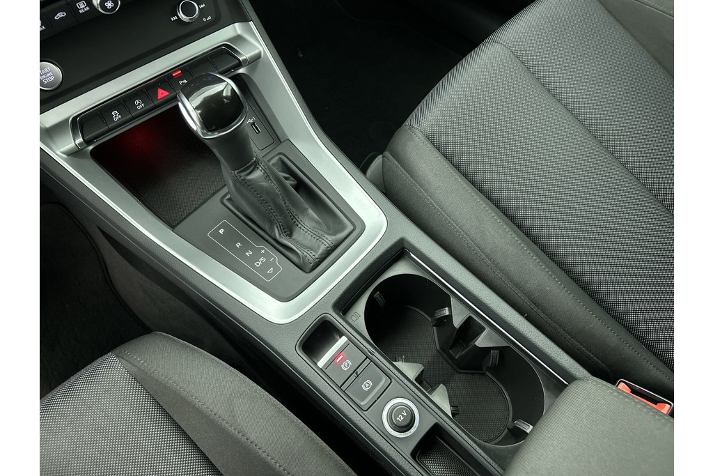 Audi Q3 40 TFSI quattro Advanced Pro S-Line (Dealer OnderH, Navi, StoelV, Parkeersensoren, Climate Con, Cruise Con, Etc) 48699367-9.jpg | Autocentrum Brabant Breda