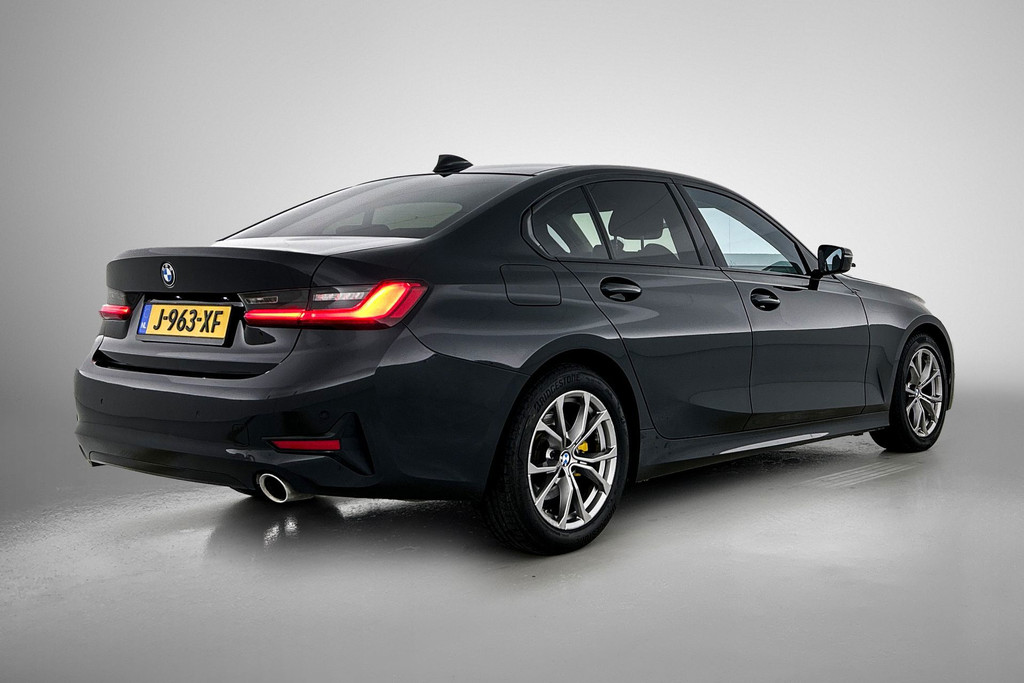 BMW 3 Serie 320i Executive Edition(NL-auto, Dealer onderH, Navi Prof, StoelV, Sportstoelen, Parkeerhulp, Etc) 48712594-10.jpg | Autocentrum Brabant Breda