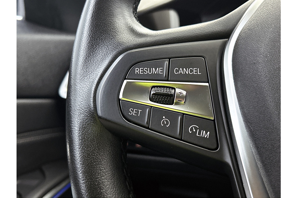 BMW 3 Serie 320i Executive Edition(NL-auto, Dealer onderH, Navi Prof, StoelV, Sportstoelen, Parkeerhulp, Etc) 48712594-19.jpg | Autocentrum Brabant Breda