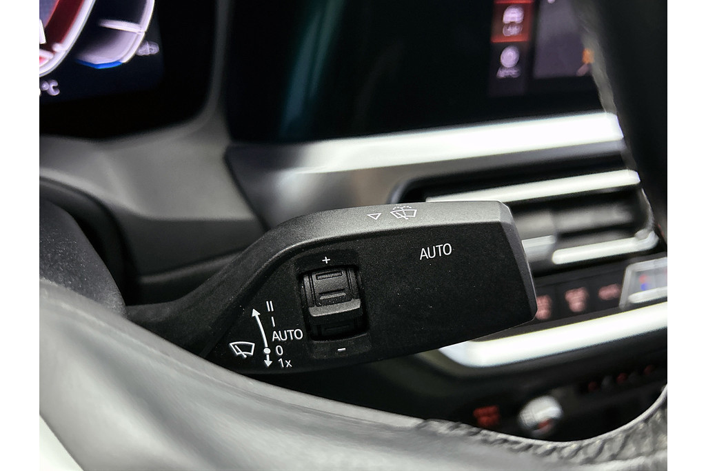 BMW 3 Serie 320i Executive Edition(NL-auto, Dealer onderH, Navi Prof, StoelV, Sportstoelen, Parkeerhulp, Etc) 48712594-22.jpg | Autocentrum Brabant Breda