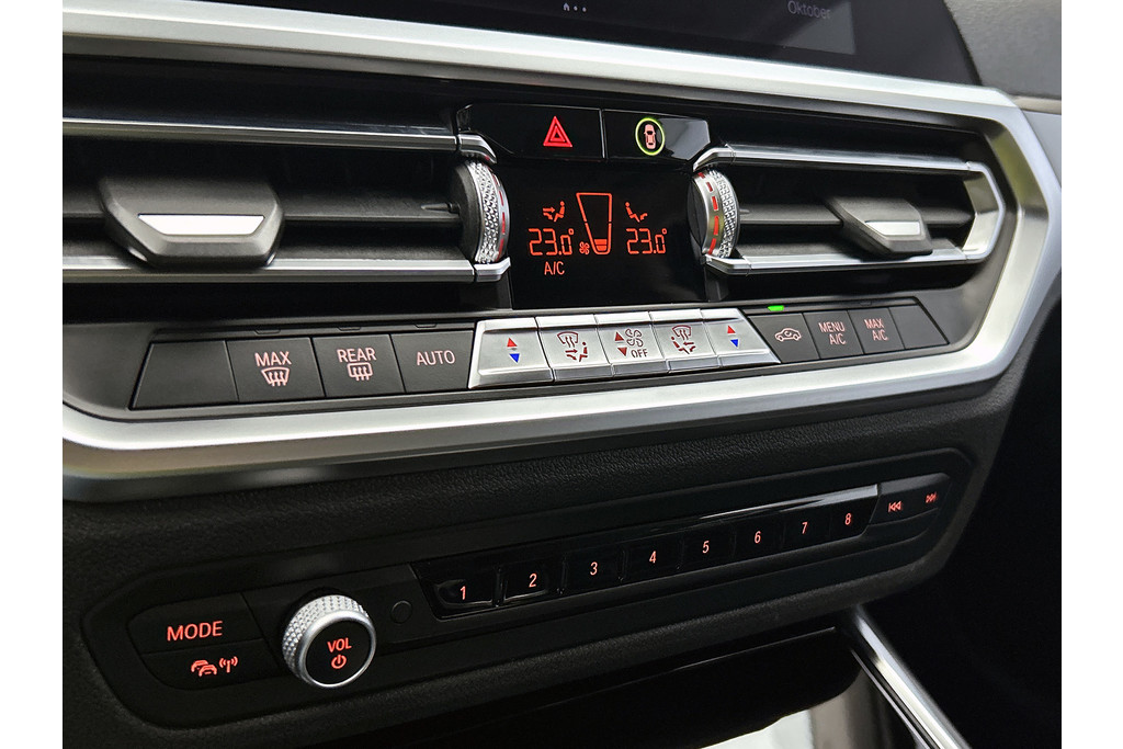 BMW 3 Serie 320i Executive Edition(NL-auto, Dealer onderH, Navi Prof, StoelV, Sportstoelen, Parkeerhulp, Etc) 48712594-26.jpg | Autocentrum Brabant Breda