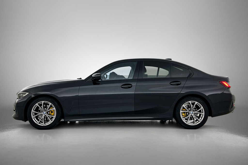 BMW 3 Serie 320i Executive Edition(NL-auto, Dealer onderH, Navi Prof, StoelV, Sportstoelen, Parkeerhulp, Etc) 48712594-3.jpg | Autocentrum Brabant Breda