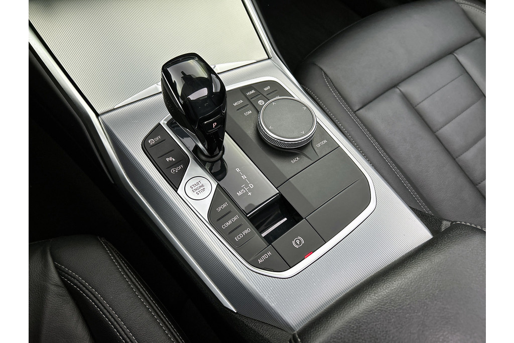 BMW 3 Serie 320i M-sport xDrive High Executive(Panorama, StoelV, Carplay, Parkeersensoren, Navi, Camera, Adapt Cruise, Etc) 48712961-31.jpg | Autocentrum Brabant Breda