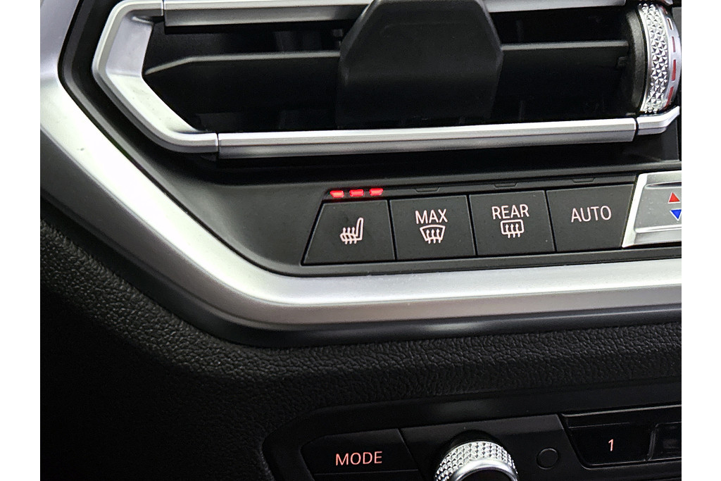 BMW 3 Serie 320i M-sport xDrive High Executive(Panorama, StoelV, Carplay, Parkeersensoren, Navi, Camera, Adapt Cruise, Etc) 48712961-34.jpg | Autocentrum Brabant Breda