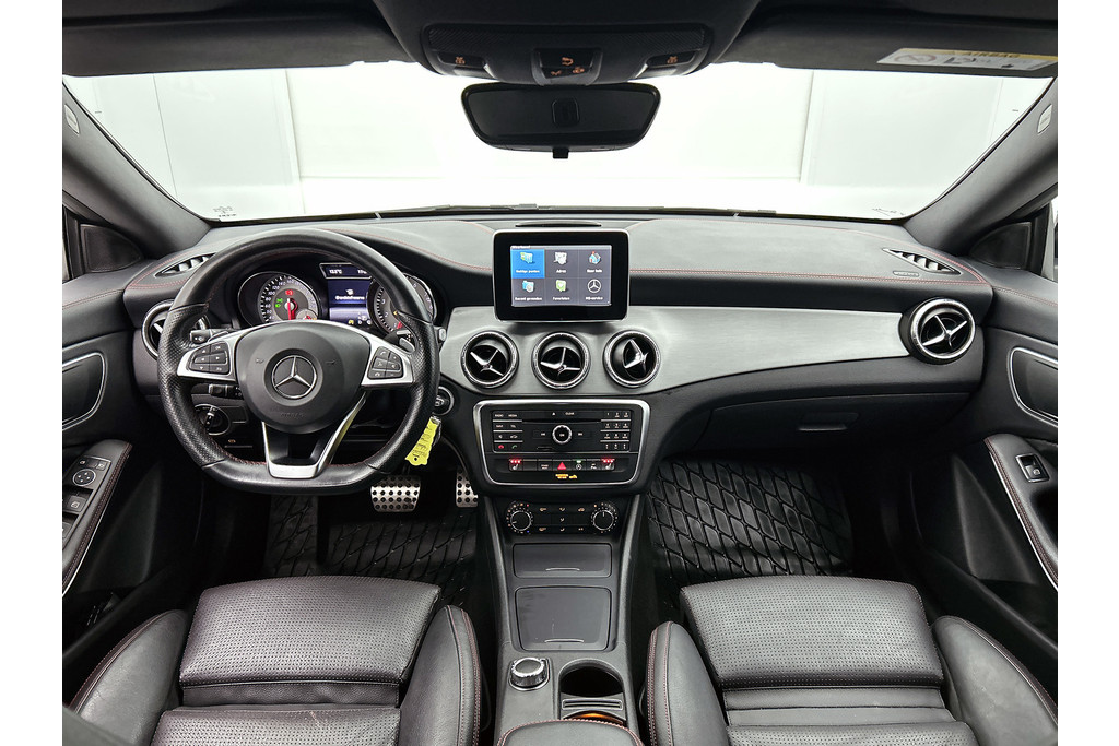 Mercedes-Benz CLA-Klasse Shooting Brake 250 AMG OrangeArt Edition(Goed onderH, Carplay, Navi Groot, StoelV, Etc) 48713265-1.jpg | Autocentrum Brabant Breda