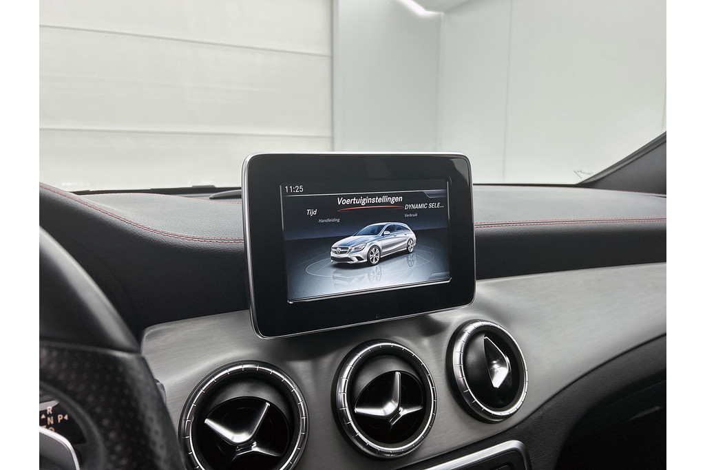 Mercedes-Benz CLA-Klasse Shooting Brake 250 AMG OrangeArt Edition(Goed onderH, Carplay, Navi Groot, StoelV, Etc) 48713265-20.jpg | Autocentrum Brabant Breda