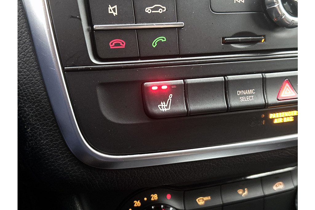 Mercedes-Benz CLA-Klasse Shooting Brake 250 AMG OrangeArt Edition(Goed onderH, Carplay, Navi Groot, StoelV, Etc) 48713265-29.jpg | Autocentrum Brabant Breda