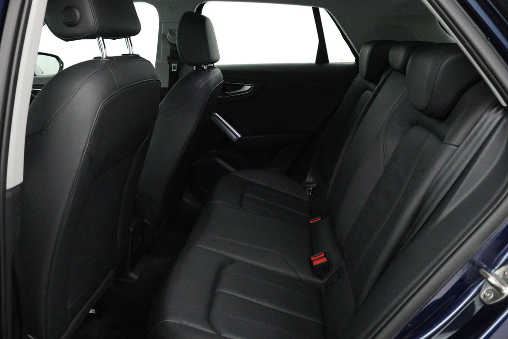 Audi Q2 35 TFSI S Edition (PANORAMADAK, DIGITALE COCKPIT, STOELVERWARMING, ACHTERUITRIJCAMERA, PARKEERSENSOREN, AUTOMAAT) 48716717-23.jpg | Autocentrum Brabant Breda
