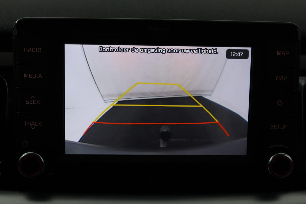 Kia Stonic 1.0 T-GDi DynamicLine (TREKHAAK, ACHTERUITRIJCAMERA, PARKEERSENSOREN, LANE-ASSIST, CRUISE CONTROL) 48719232-14.jpg | Autocentrum Brabant Breda