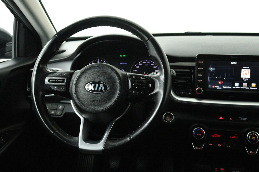 Kia Stonic 1.0 T-GDi DynamicLine (TREKHAAK, ACHTERUITRIJCAMERA, PARKEERSENSOREN, LANE-ASSIST, CRUISE CONTROL) 48719232-3.jpg | Autocentrum Brabant Breda