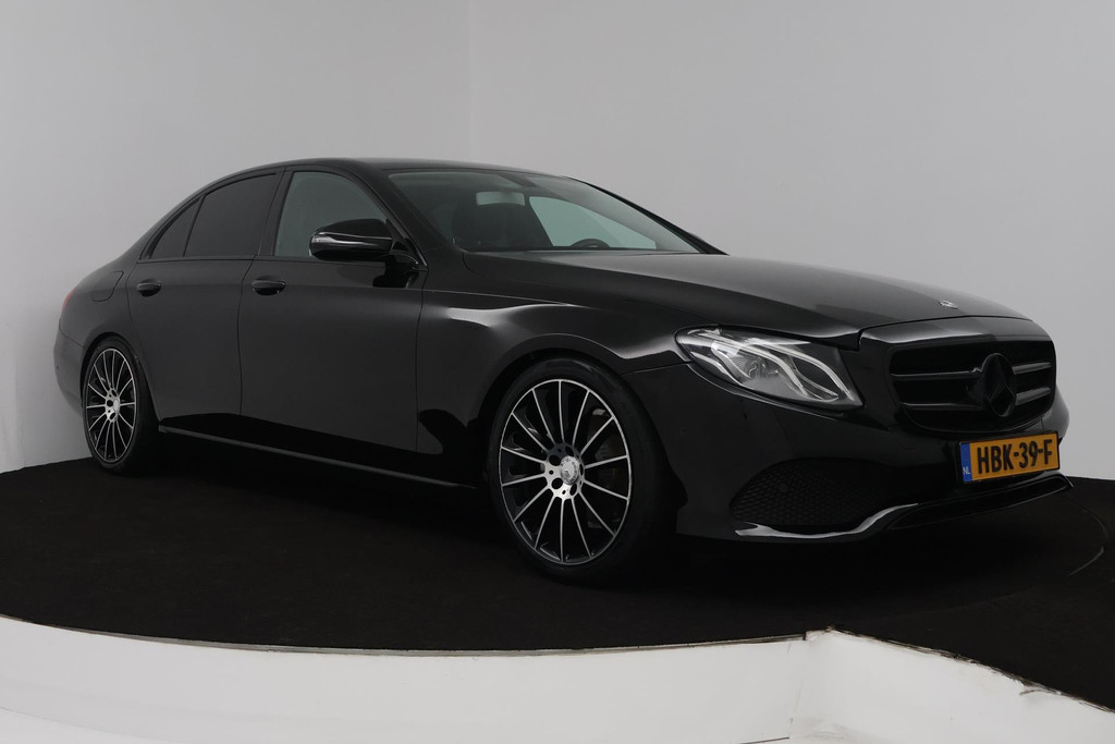 Mercedes-Benz E-Klasse 200 Business (SFEERVERLICHTING STOELVERWARMING, NAVIGATIE, CRUISE CONTROL, PARKEERSENSOREN) 48719381-15.jpg | Autocentrum Brabant Breda