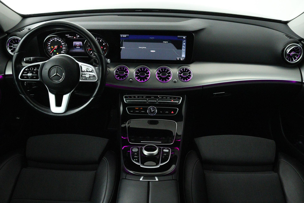Mercedes-Benz E-Klasse 200 Business (SFEERVERLICHTING STOELVERWARMING, NAVIGATIE, CRUISE CONTROL, PARKEERSENSOREN) 48719381-2.jpg | Autocentrum Brabant Breda