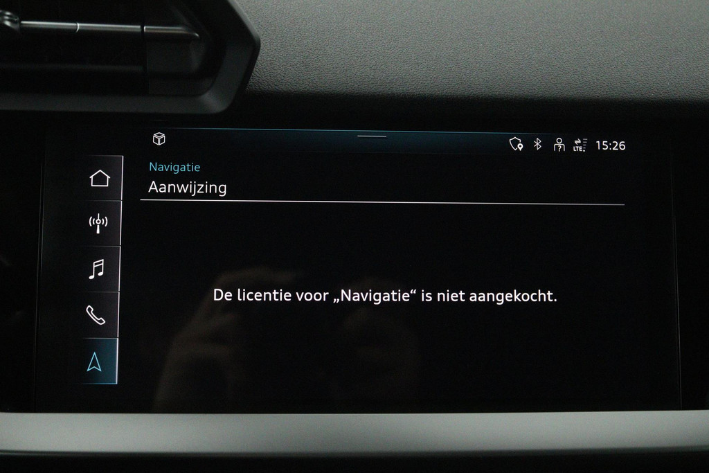 Audi A3 Sportback 30 TFSI Pro Line (DIGITALE COCKPIT, PARKEERSENSOREN, NAVIGATIE, LANE-ASSIST, NAVIGATIE) 48719400-17.jpg | Autocentrum Brabant Breda