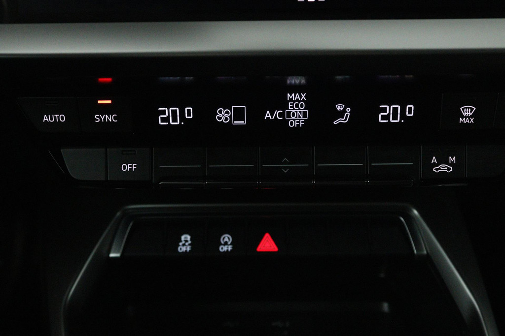 Audi A3 Sportback 30 TFSI Pro Line (DIGITALE COCKPIT, PARKEERSENSOREN, NAVIGATIE, LANE-ASSIST, NAVIGATIE) 48719400-18.jpg | Autocentrum Brabant Breda