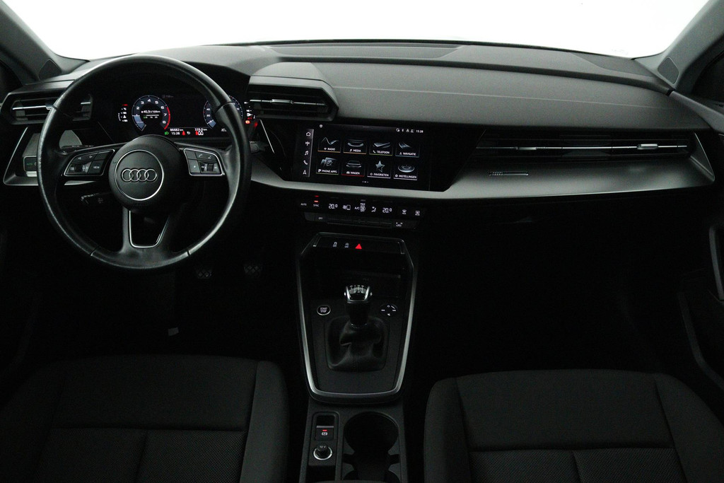 Audi A3 Sportback 30 TFSI Pro Line (DIGITALE COCKPIT, PARKEERSENSOREN, NAVIGATIE, LANE-ASSIST, NAVIGATIE) 48719400-2.jpg | Autocentrum Brabant Breda