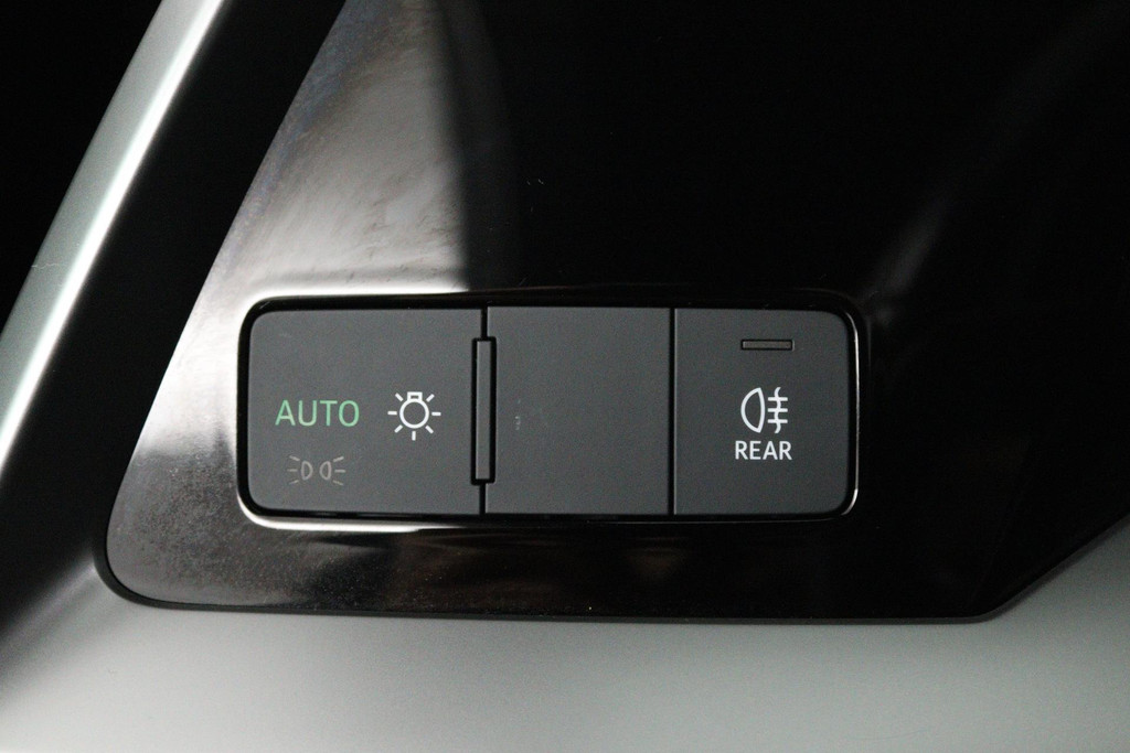 Audi A3 Sportback 30 TFSI Pro Line (DIGITALE COCKPIT, PARKEERSENSOREN, NAVIGATIE, LANE-ASSIST, NAVIGATIE) 48719400-6.jpg | Autocentrum Brabant Breda